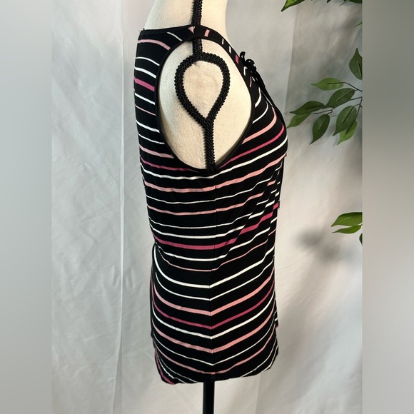 White House Black Market Black and Pink Sleeveless Tie Front Tank Top 🩷🖤 - Picture 5 of 10